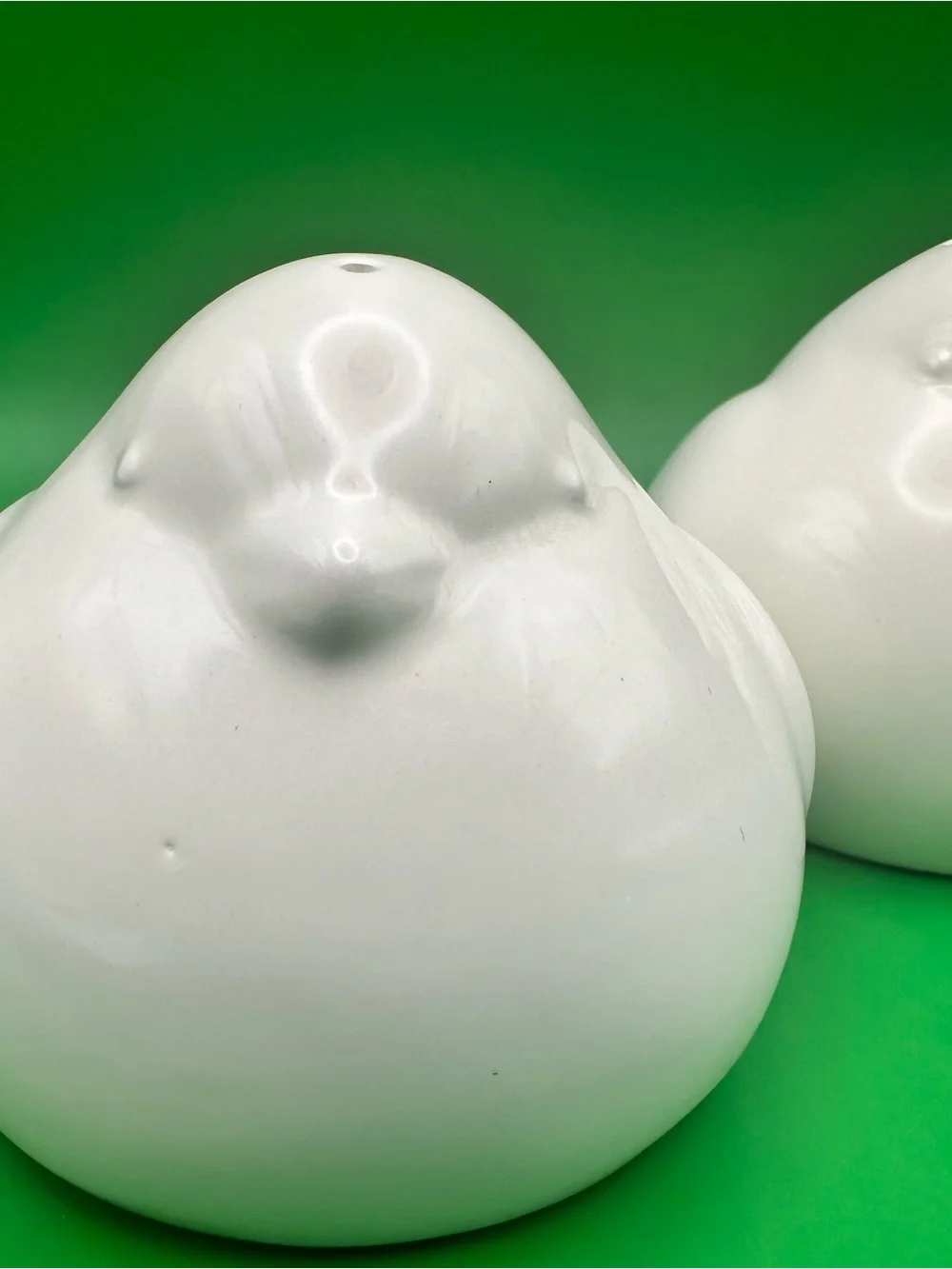 Crate & Barrel White Birdie Ceramic Salt and Pepper Shakers Set Retired